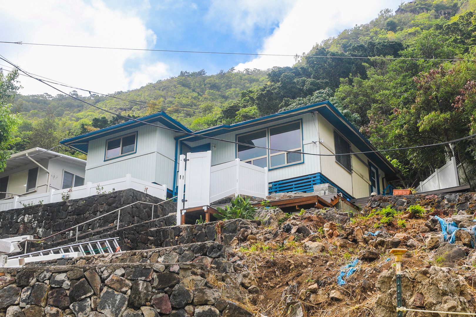 Honolulu Apartment: 2343 Kuahea St.