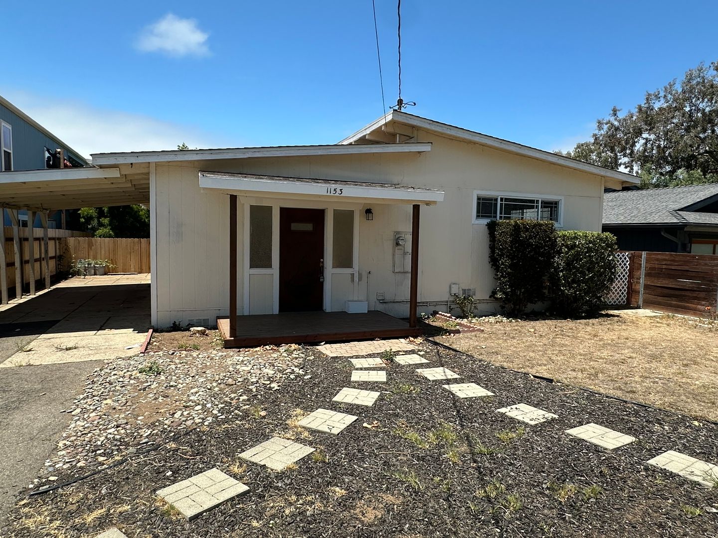Los Osos House: 1153 15th St.