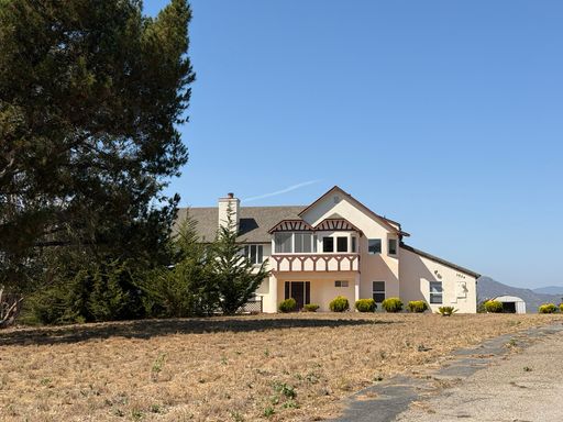 Spacious 4 Bedroom, 3 1/2 Bathroom Country Home on 1.48 Acres - 1524 LOVR