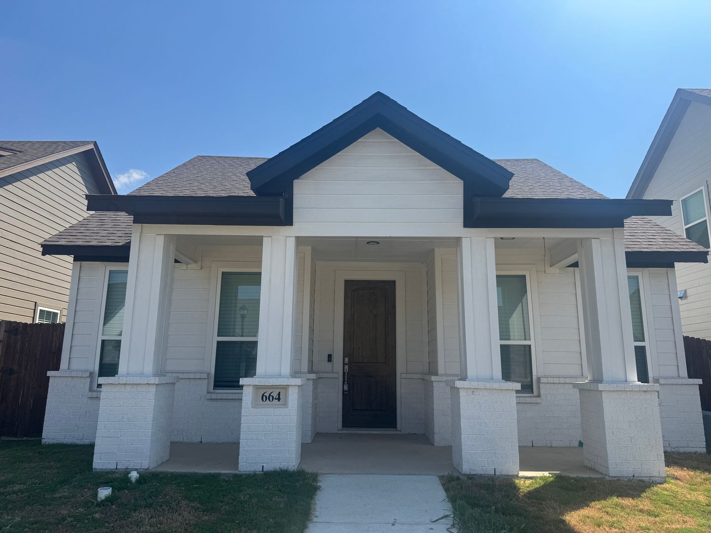 Godley House: 664 The Cottages