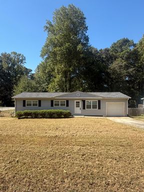 3 Bedroom Rental – 1733 Live Oak Drive, Kennesaw, GA 30152