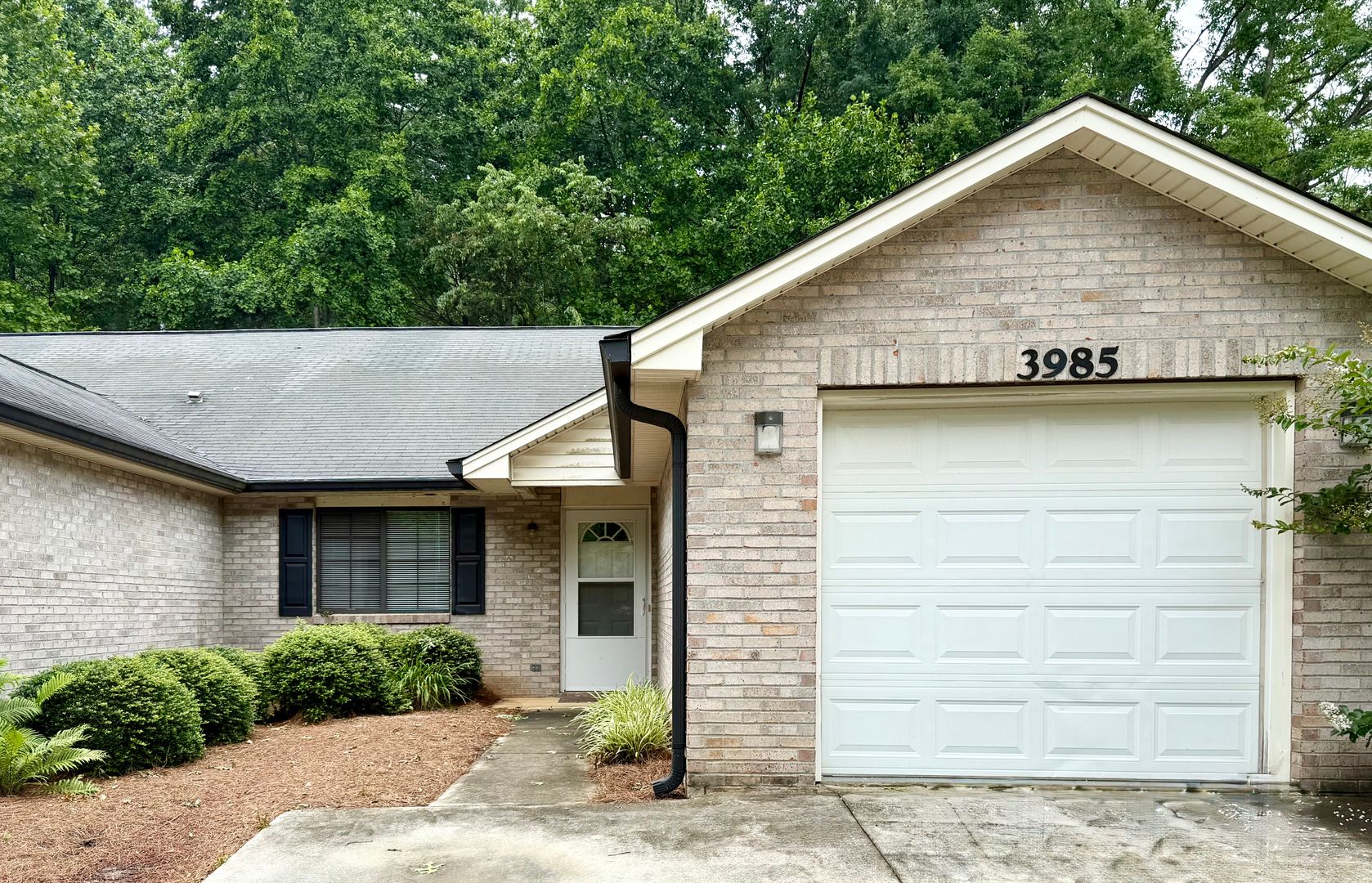 Single Story Gainesville Townhome with Garage