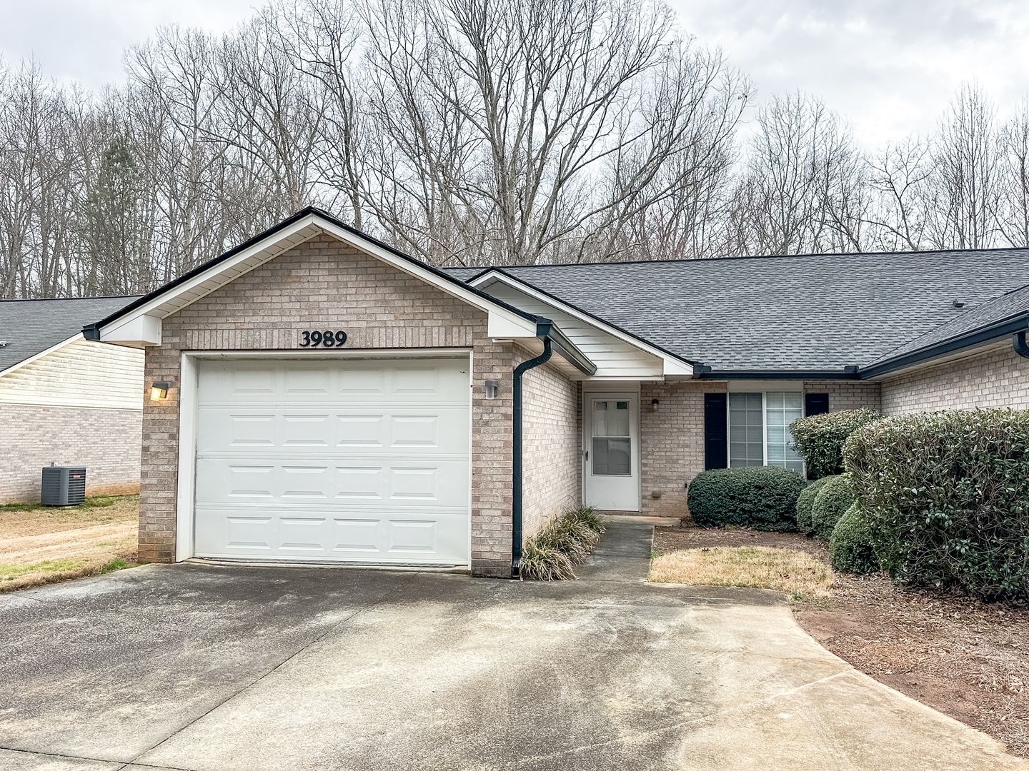 Gainesville House: 3989 Hidden Hollow Drive
