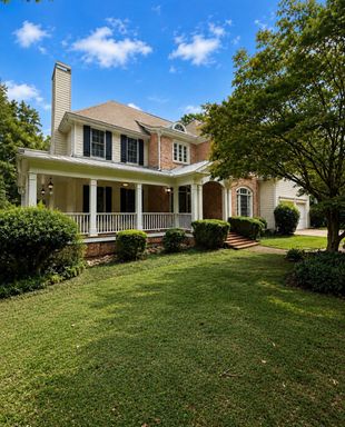 6 Bedroom 5.1 Home in Chattahoochee River Club – photo 1