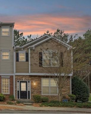 Large end-unit townhome in cul-de-sac in Canton, GA – photo 1
