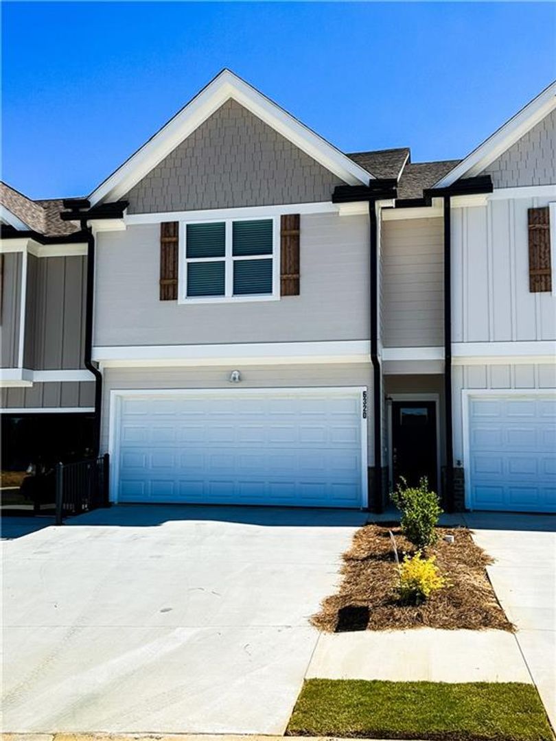 Lula House: 6320 Pine Station