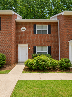 Updated 2 bedroom townhome with private back patio – photo 1