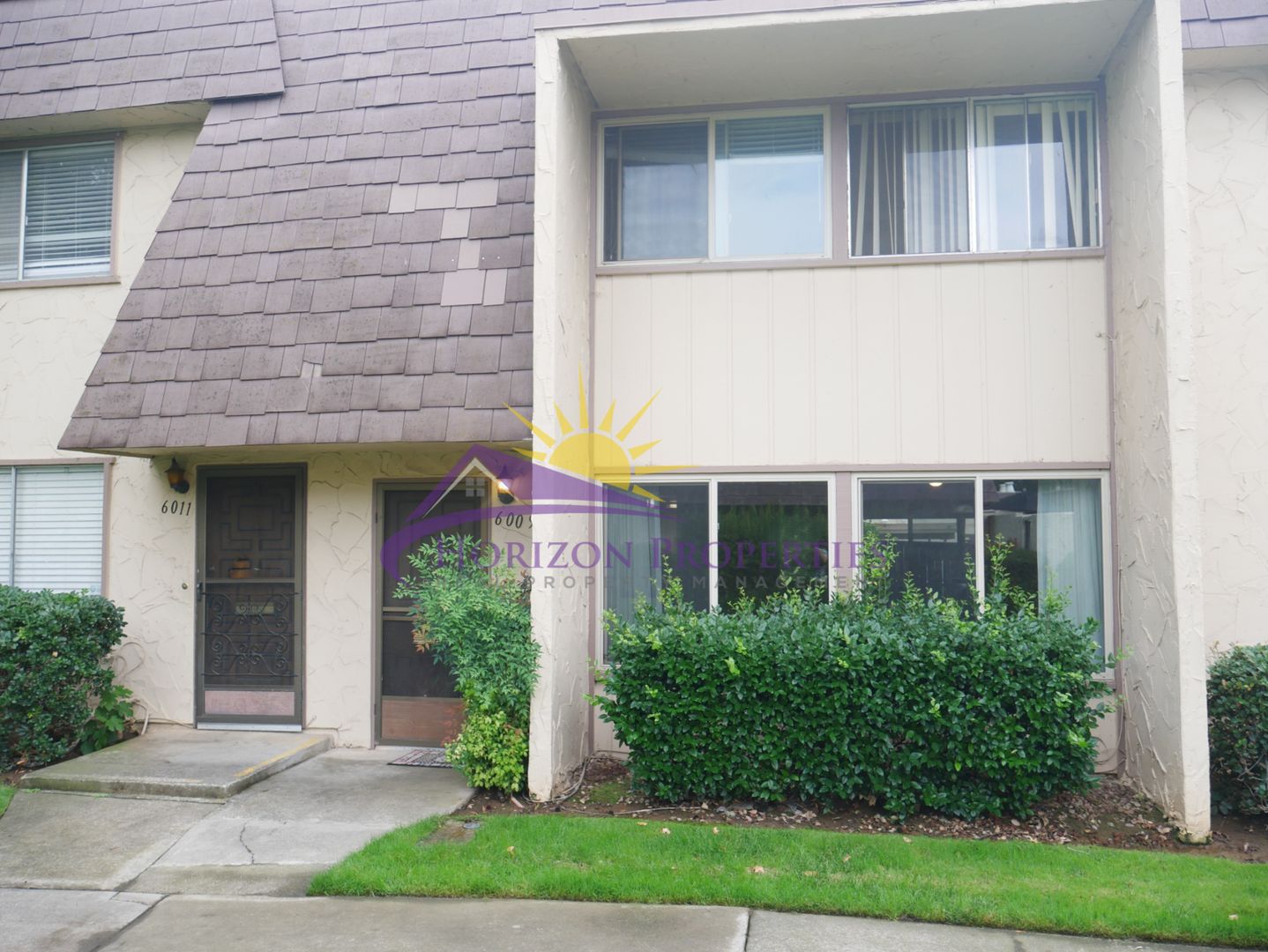 Carmichael House: 6009 Casa Alegre