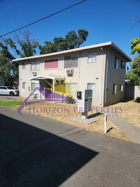 Cozy 1 Bed 1 Bath 700sqft Fourplex in North Sacramento – photo 1