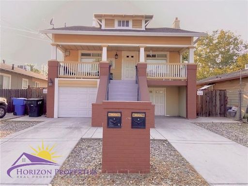 Unique Second Floor 3 Bed 1 Bath 1,148 Sq Ft Sacramento Duplex – photo 1