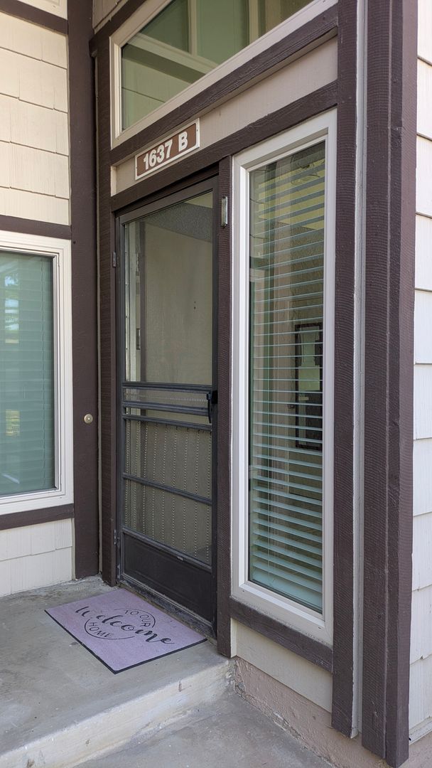 Corona House: 1637 English Place