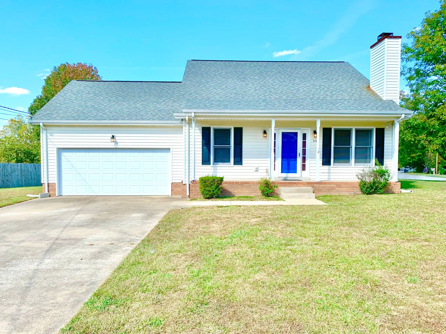 Clarksville House: 501 Eysian Rd