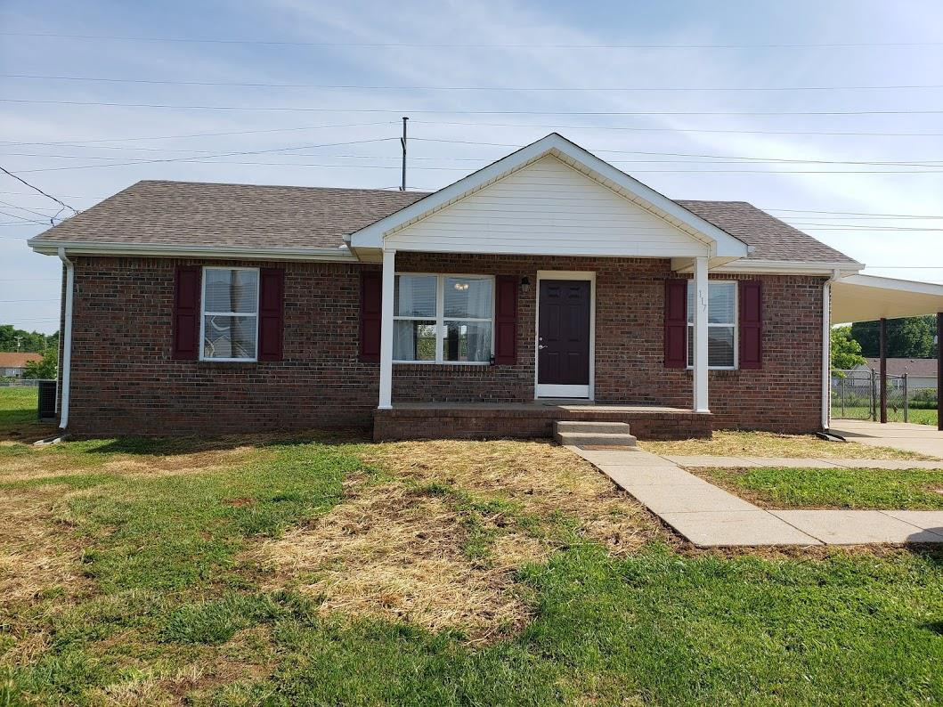 Oak Grove House: 117 Waterford Dr