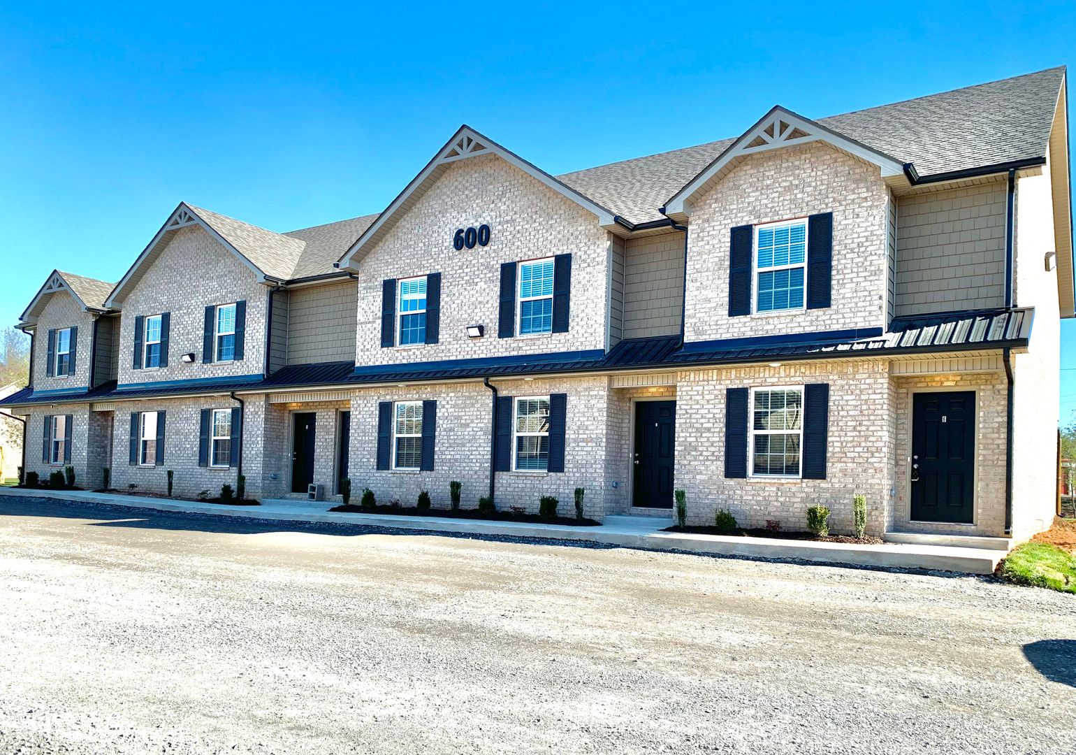 Clarksville House: 915 Sinclair Dr