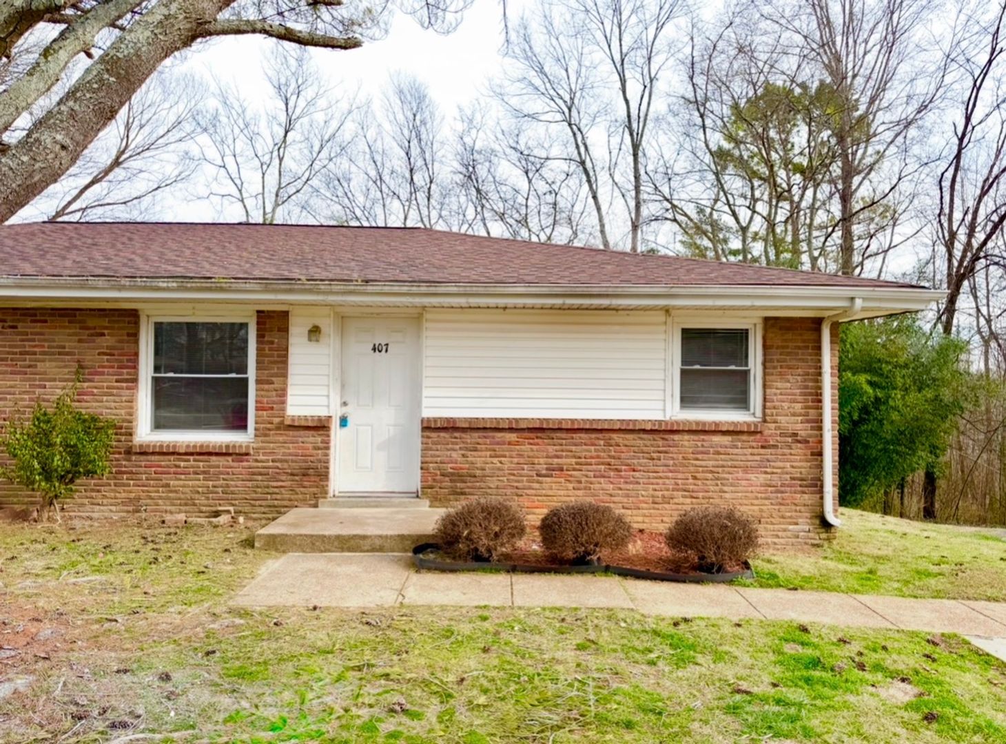 Clarksville Apartment: Redbud Ln