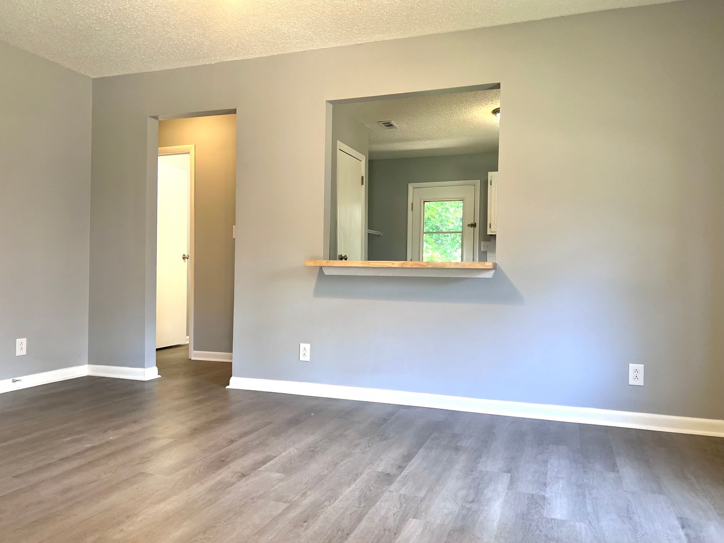 Clarksville Apartment: 211 Chapel St