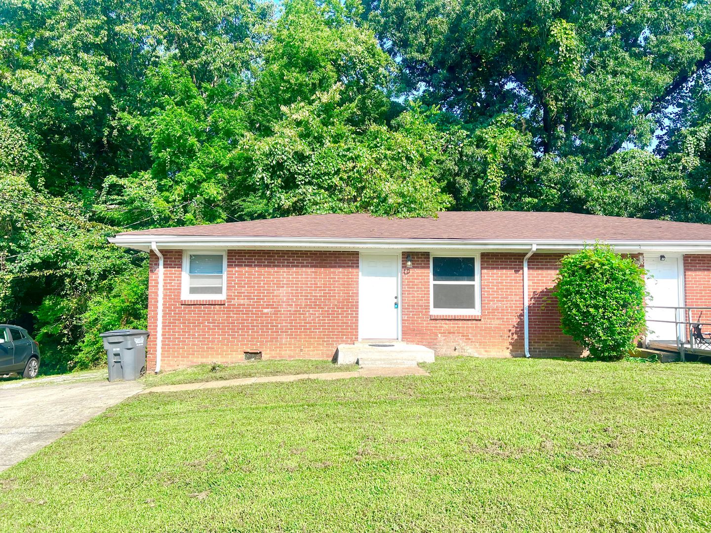 Clarksville Apartment: Redbud Ln