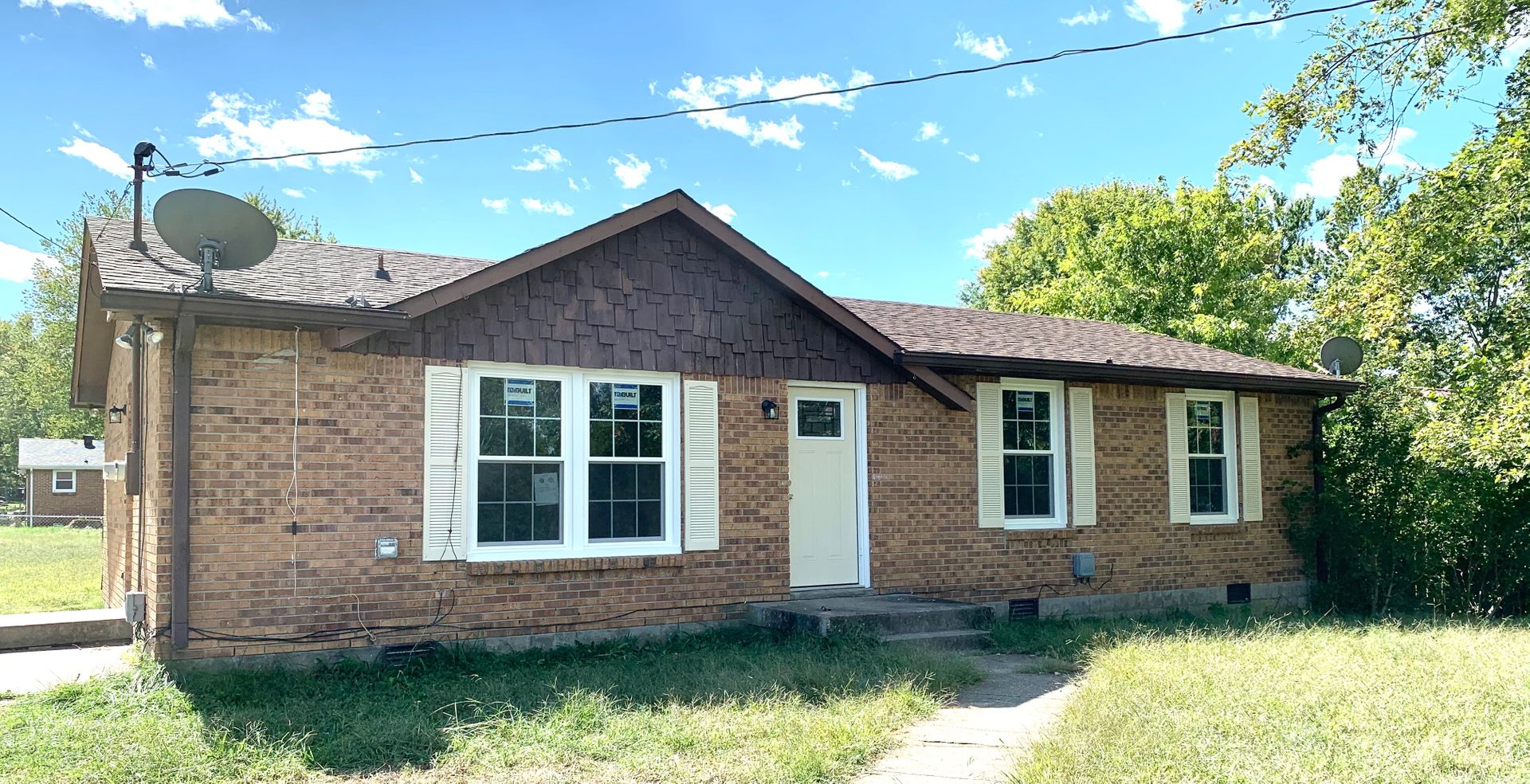 Clarksville House: 512 Kellia Dr