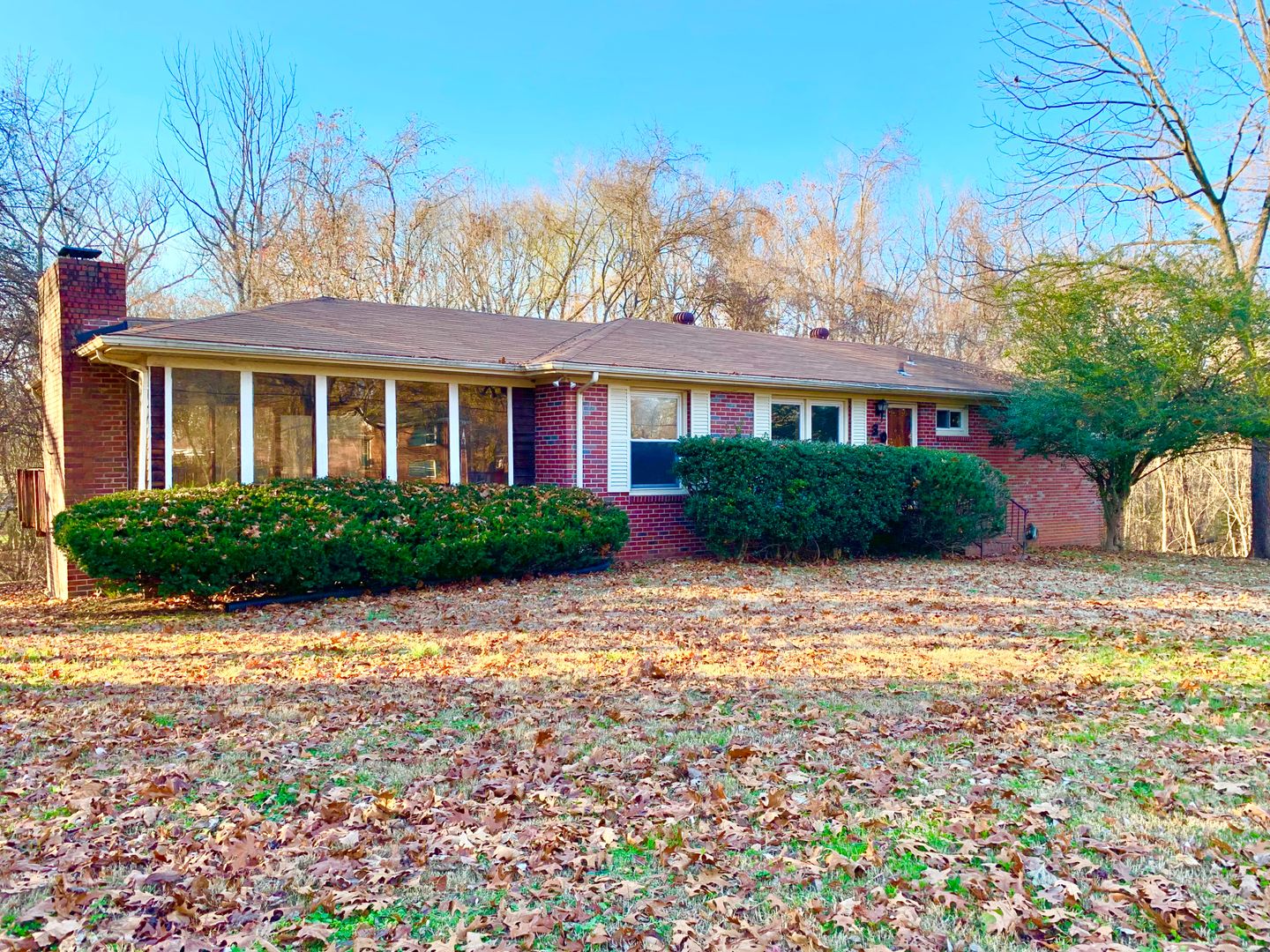 Clarksville House: 30 Bunker Hill Rd