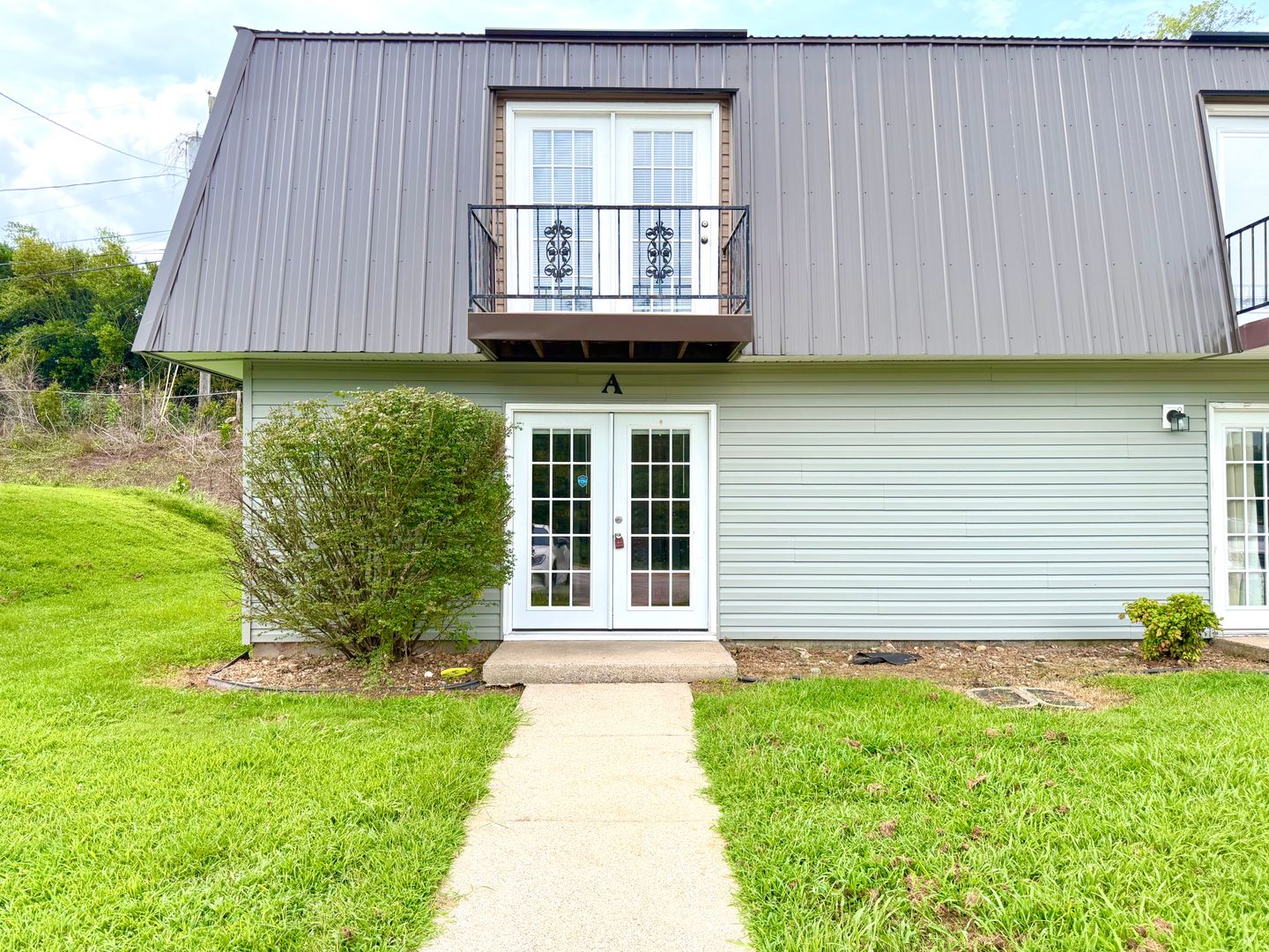 Clarksville Apartment: 2108 Ashland City Rd