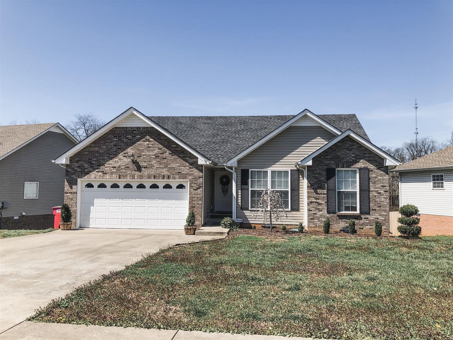 Clarksville House: 2628 Arthurs Ct