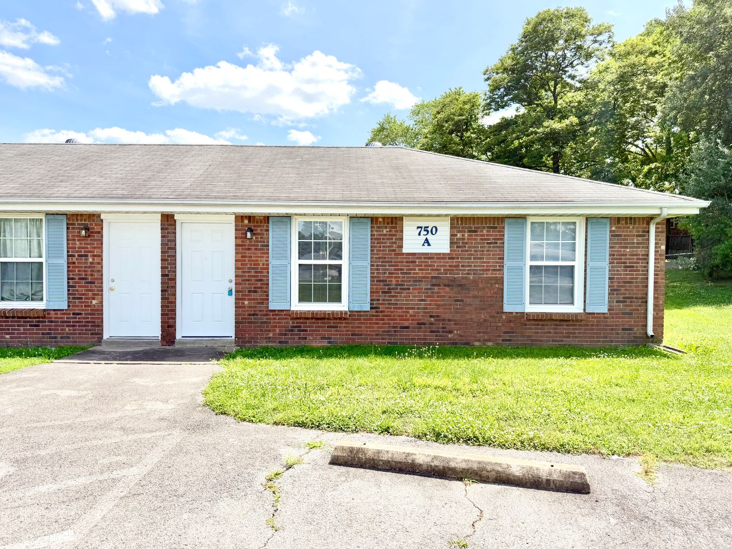 Clarksville Apartment: Bancroft Cir