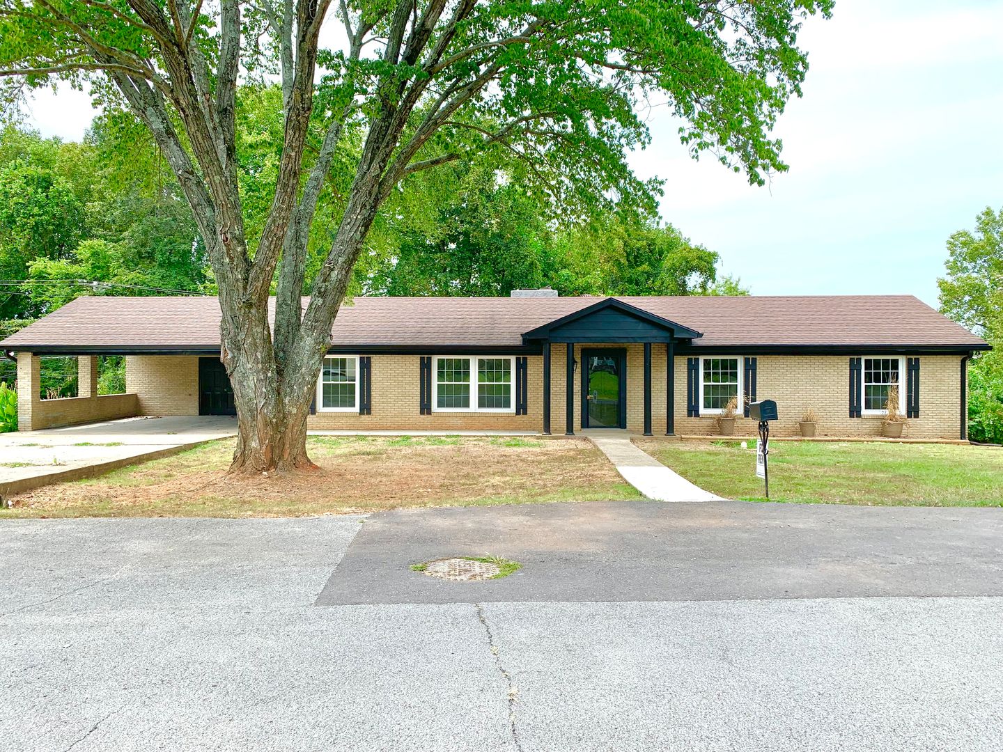 Clarksville House: 33 Walker Cir