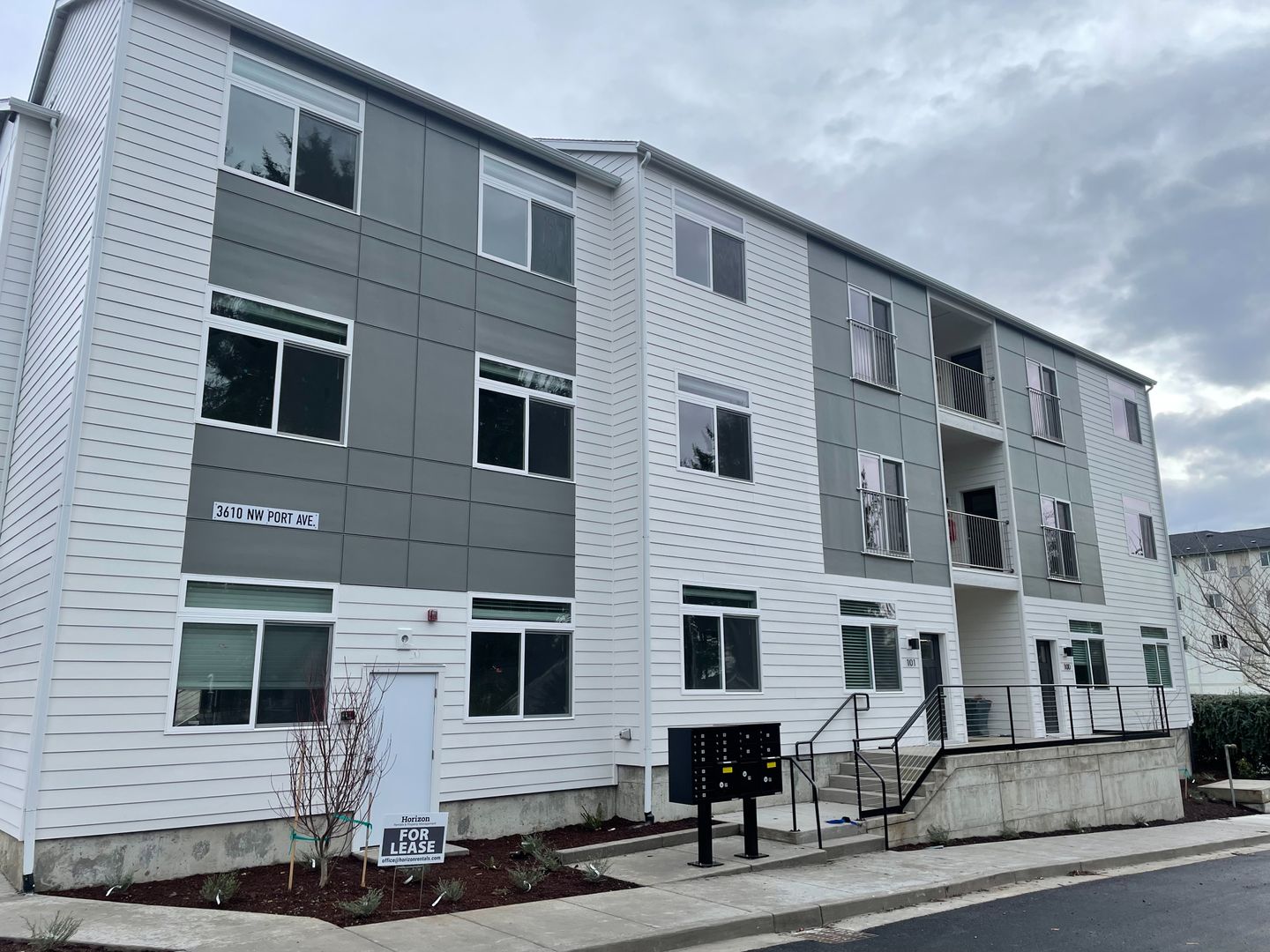 Lincoln City Apartment: 3610 NW Port Ave