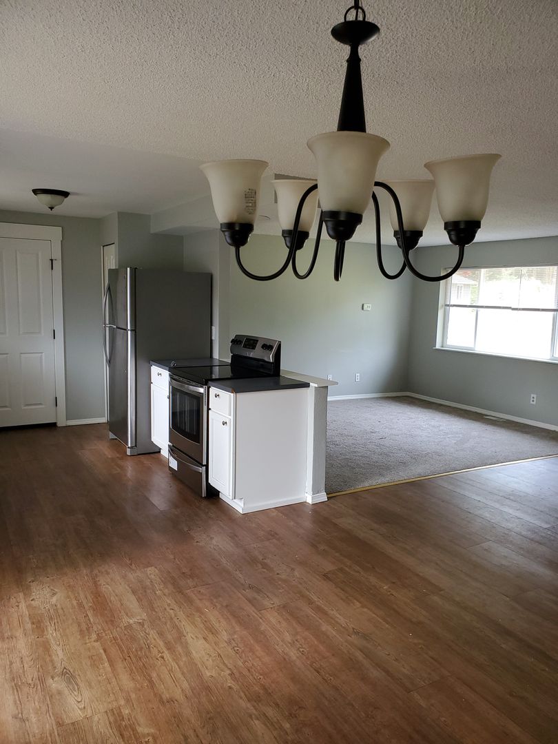1954 SW Galley Ct Lincoln City, OR 97367 2 of 12