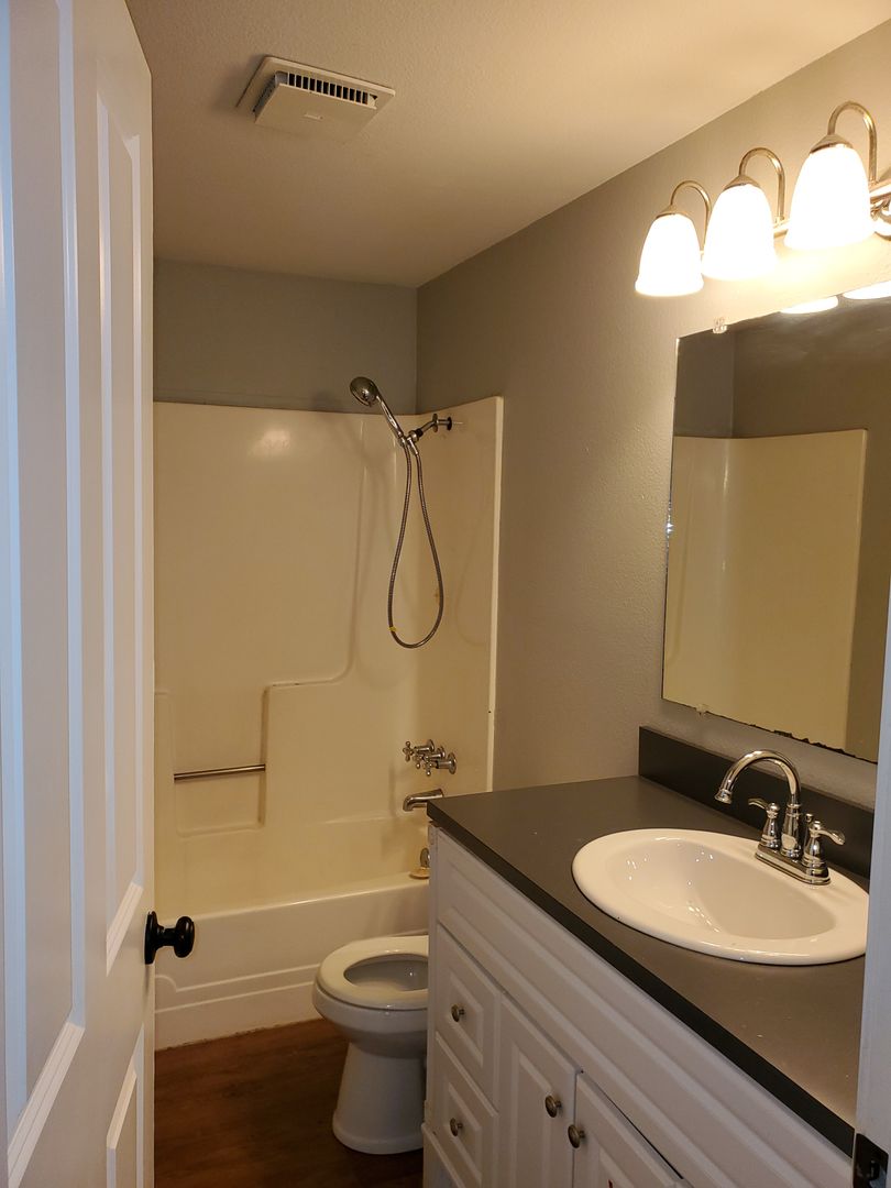 1954 SW Galley Ct Lincoln City, OR 97367 9 of 12