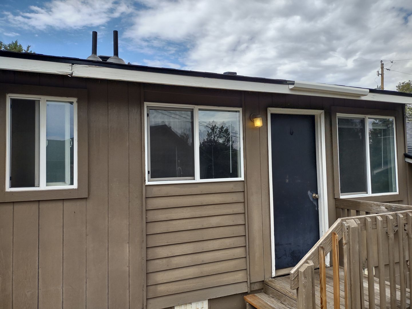 Bend Apartment: 2111 NW Hill St