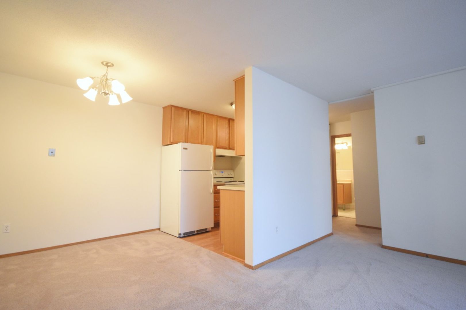 Minneapolis Apartment: 2211 Colfax Ave S