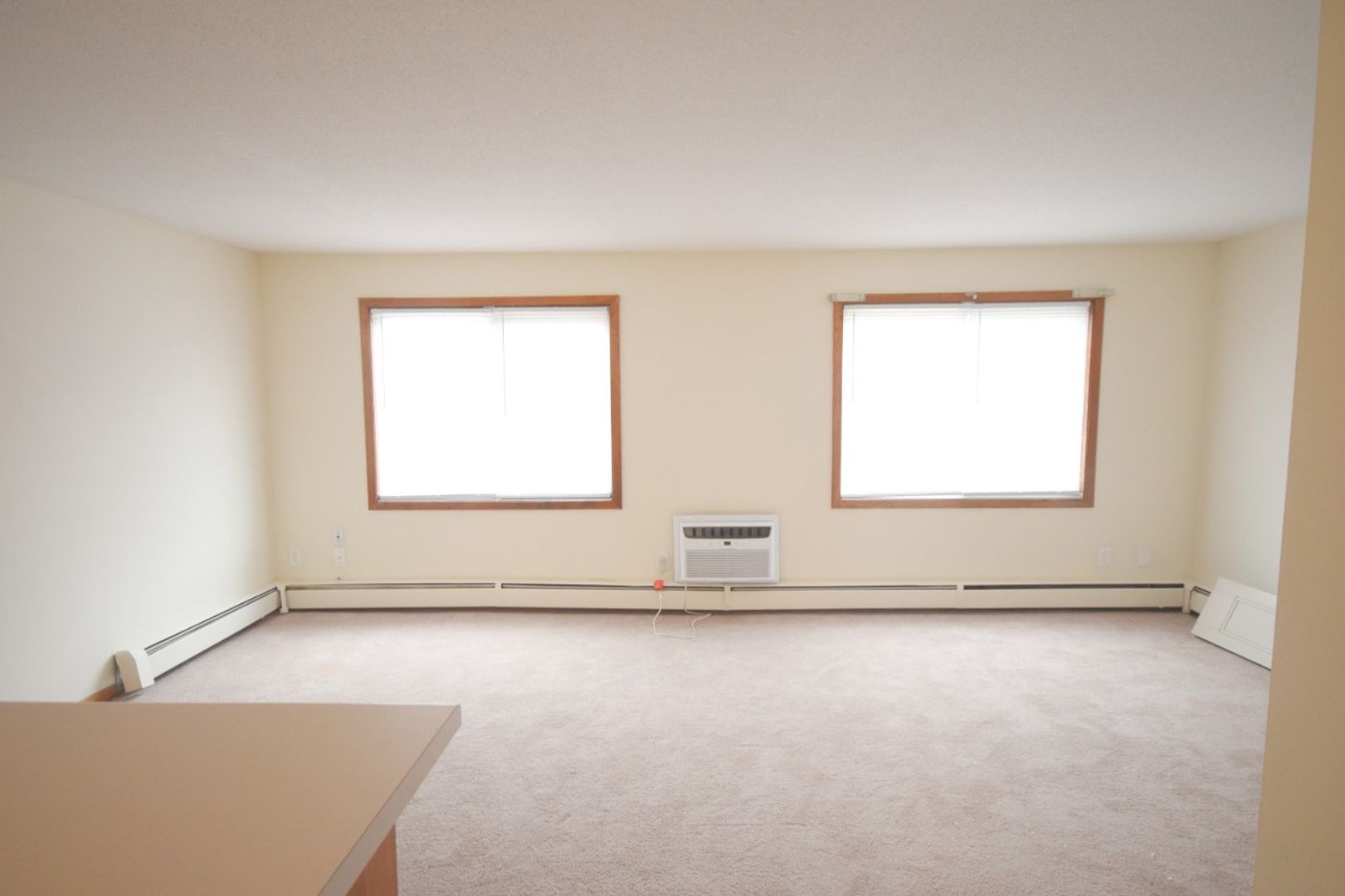 Minneapolis Apartment: 2509 Dupont Ave S