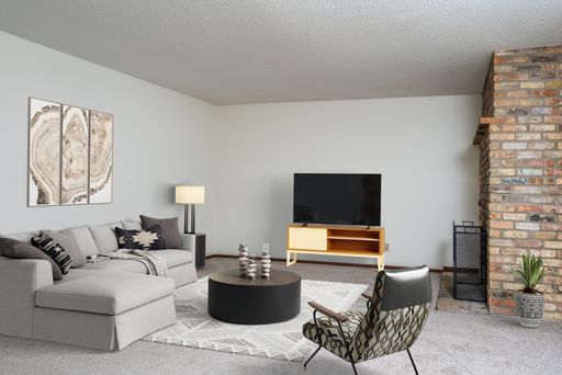 Spacious 1 Bedroom 900 Sq. Feet