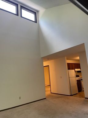 Very spacious and unique upper level 2 bedroom/1 bathroom unit! Wooded seclusion!!! Vaulted ceilings! Up to $2000 concession! – photo 1