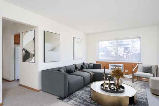 Remodeled Two Bedroom – photo 1