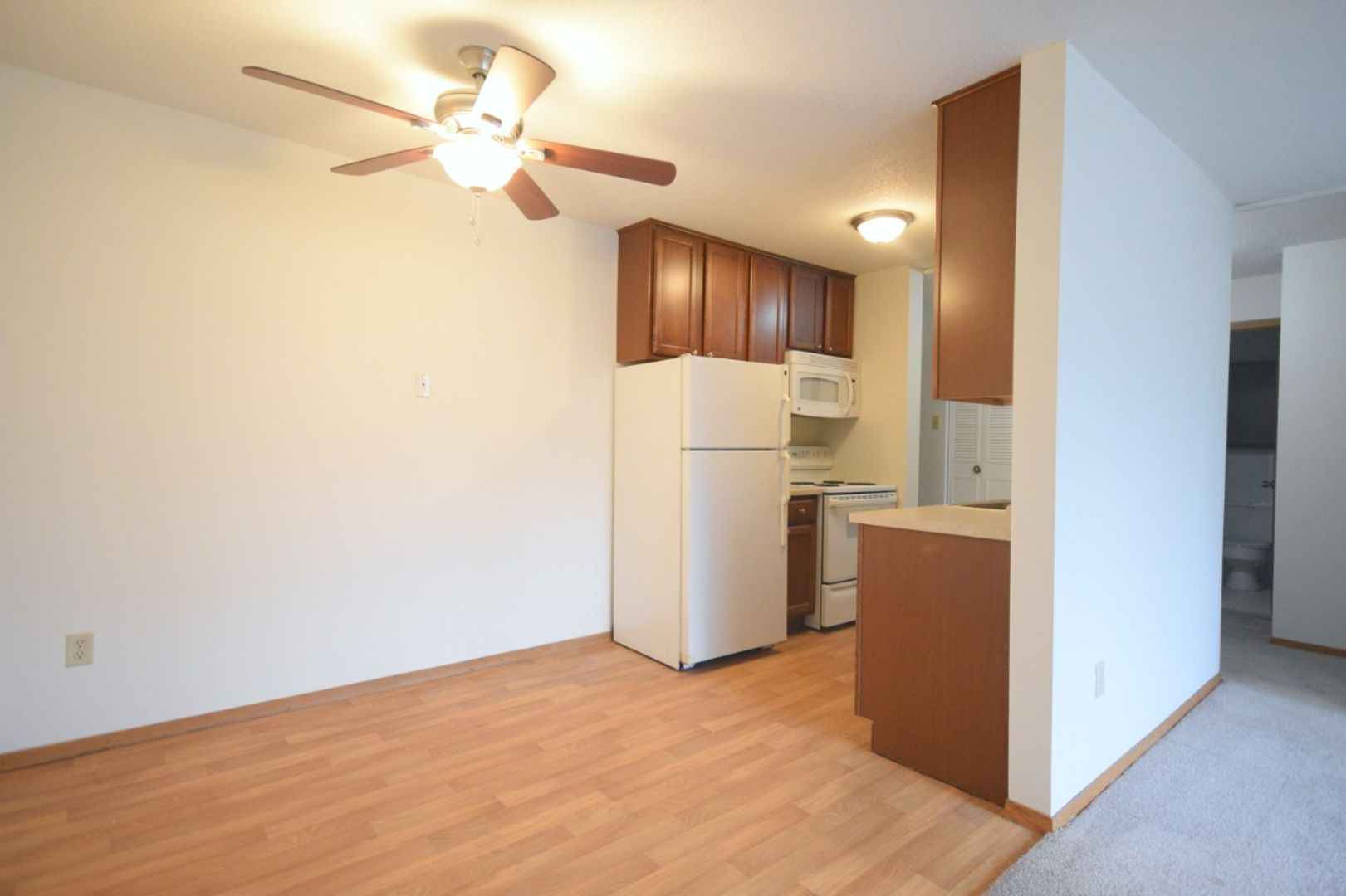 Minneapolis Apartment: 2211 Colfax Ave S