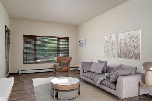 $1,000 Off Your First Full Month of Rent!!