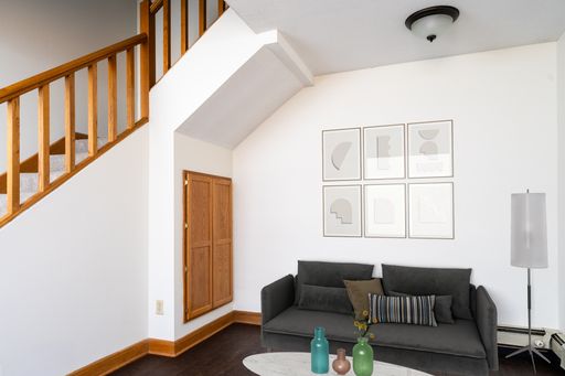 Super Cute Loft One Bed/Studio – photo 1
