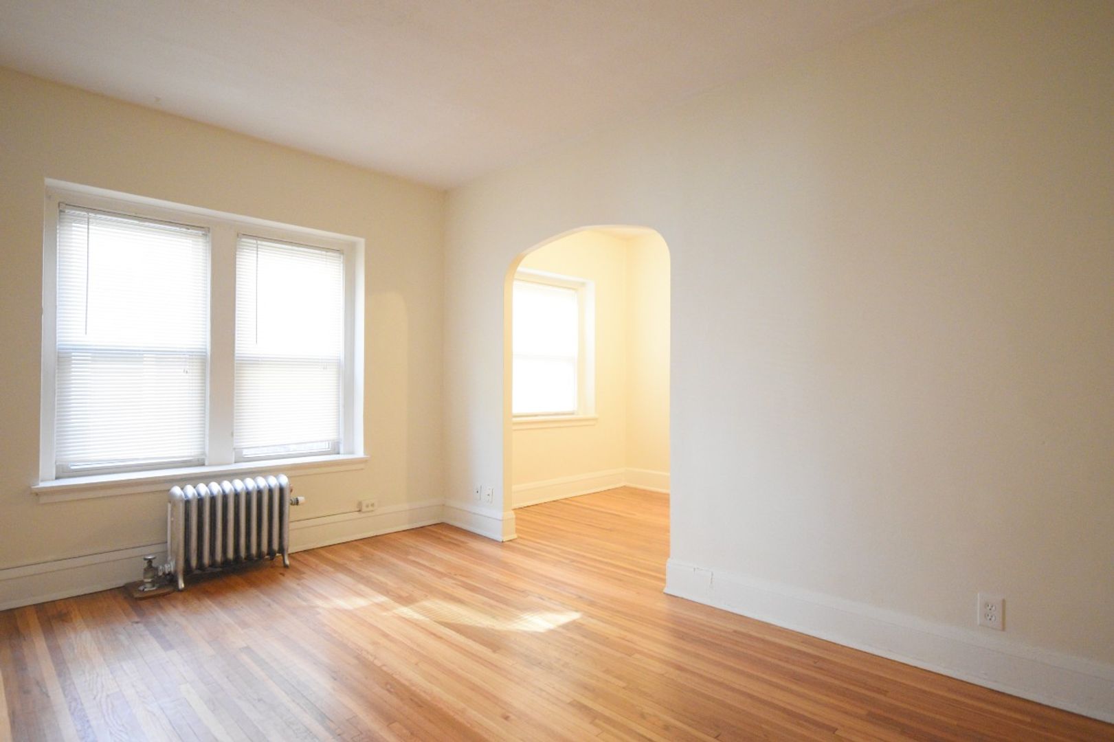 Minneapolis Apartment: 2222 Harriet Ave S