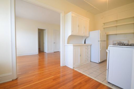 Classic Hardwood with Great Layout! – photo 1
