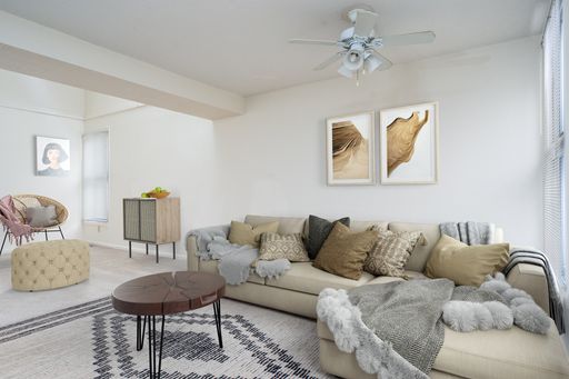 1 bedroom available!!