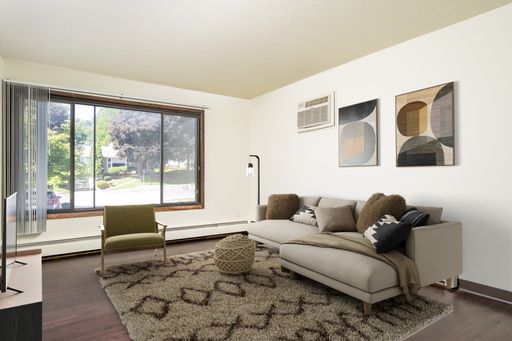 Spacious, Remodeled 2 BR/1.5 Bath with Balcony! SPECIAL!$ – photo 1