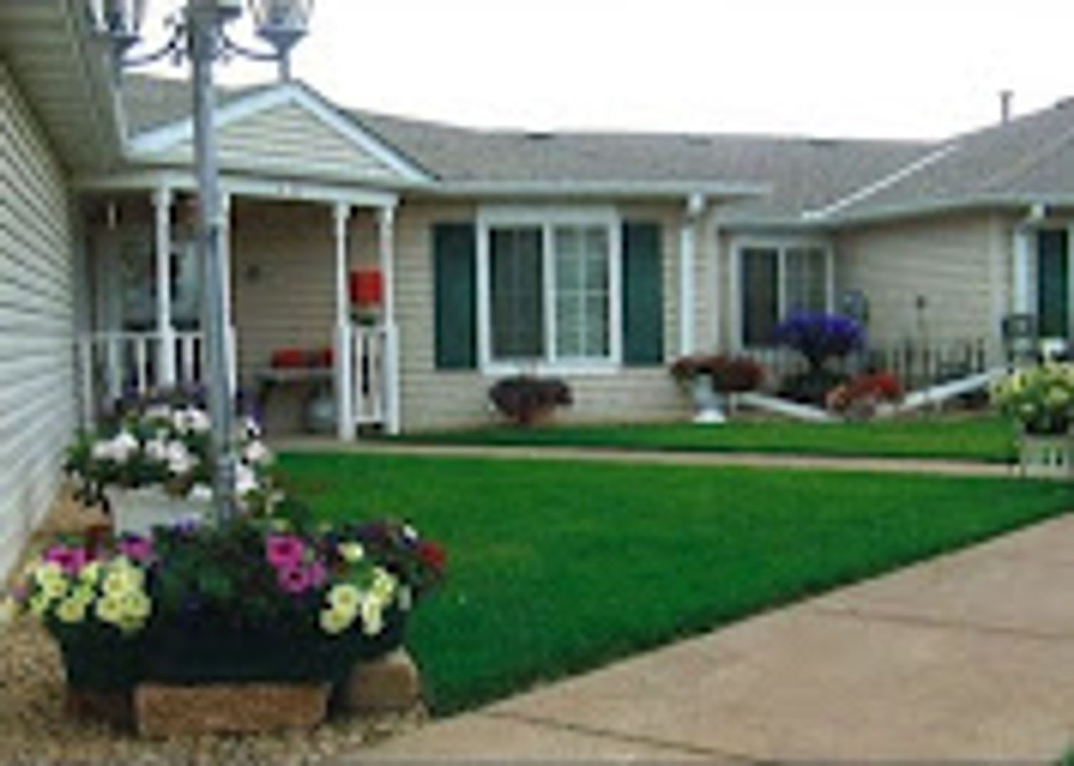 St. Michael Apartment: 301-431 Hillcrest Dr