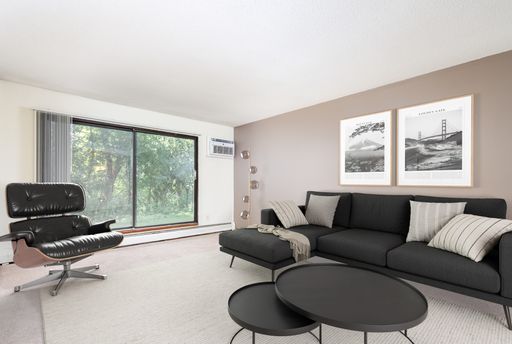 Very spacious upper-level 2 bedroom 1 bathroom unit with wooded view! New carpet! Up to $2000 concession! – photo 1