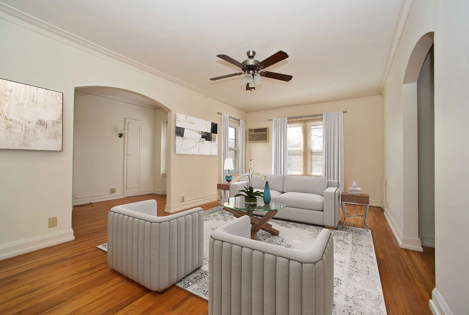 Minneapolis Apartment: 2600 Pleasant Ave S