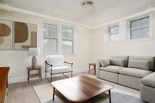 Garden Level 1BR in Great Lowry Hill Brownstone! – photo 1
