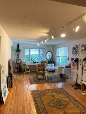 HUGE, TOP FLOOR, PERFECT Southwest 1 BR/1 BA in SW MPLS Location!! Garage available! – photo 1