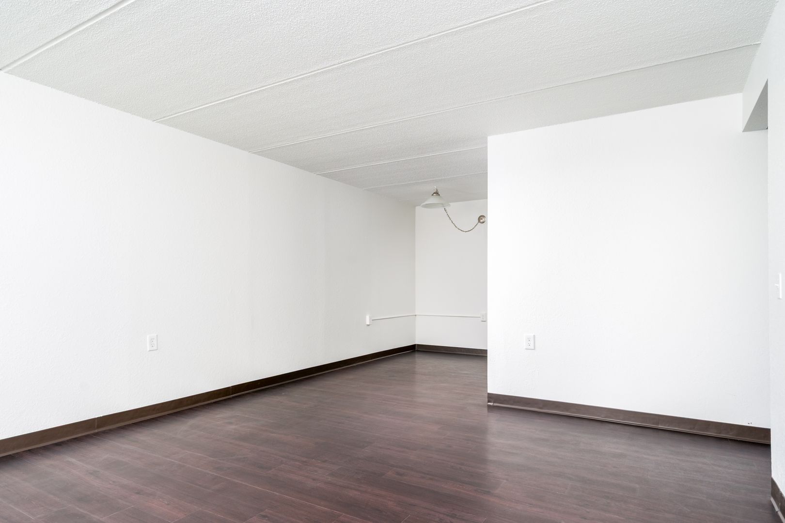 Minneapolis Apartment: 616 W 53rd St