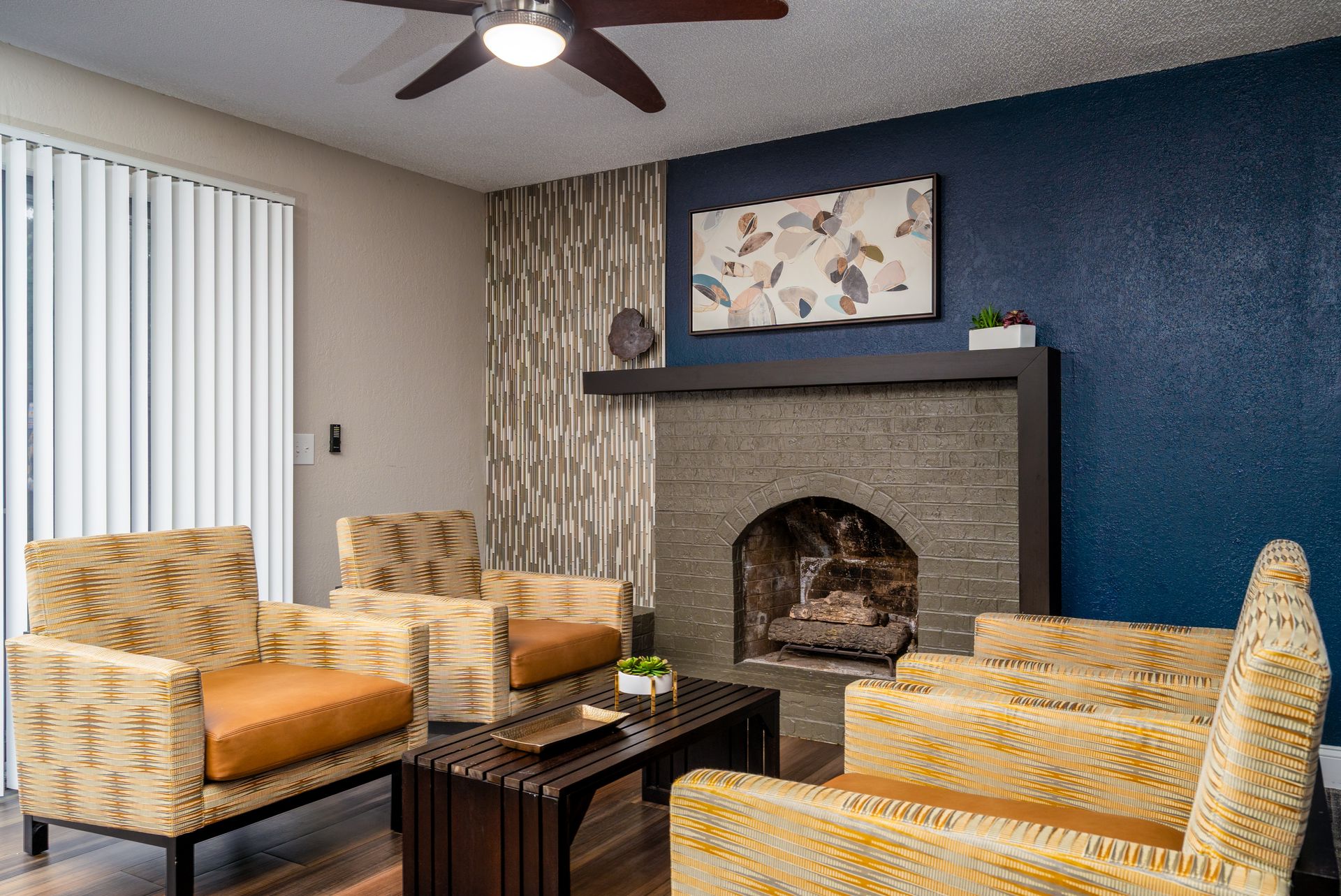 Coon Rapids Apartment: 11799 Zea St NW